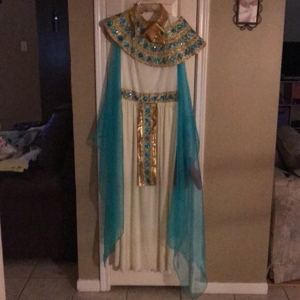 Queen of the Nile costume